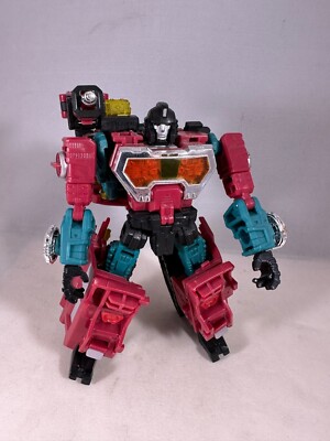 Transformers 2010 Generations Reveal the Shield Perceptor Complete