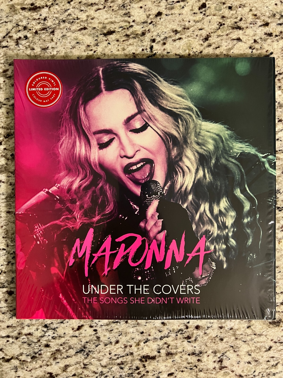 欧2discs LP Madonna Under The Covers (The Songs She Didnt