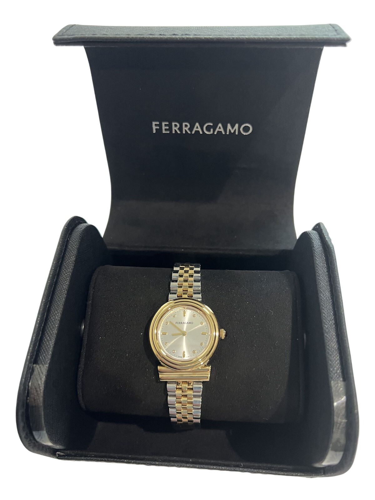 【FERRAGAMO】Gancini Leather Watch カーフレザー 28mm FERRAGAMO Gancini Twisted Leather Strap Watch, 28mm | Nordstrom