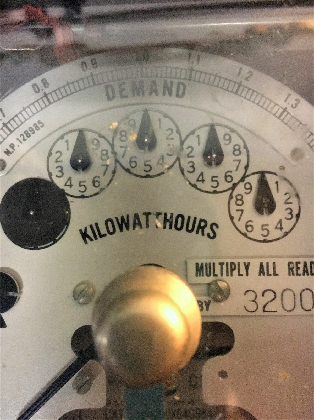 METER  DEMAND METER   3 PHASE  DSM-63KILOWATT HOURS BY G.E.