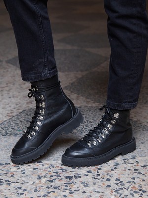 Pre-owned Made In Italy Cb  Tumbled Leather Boots Sirio In Black