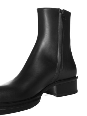 Pre-owned Alexander Mcqueen Cuban Stack Ankle Boots In Black