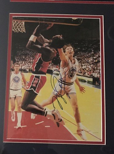 USA Jersey w/ Signed Michael Jordan Vintage Autograph PSA Framed