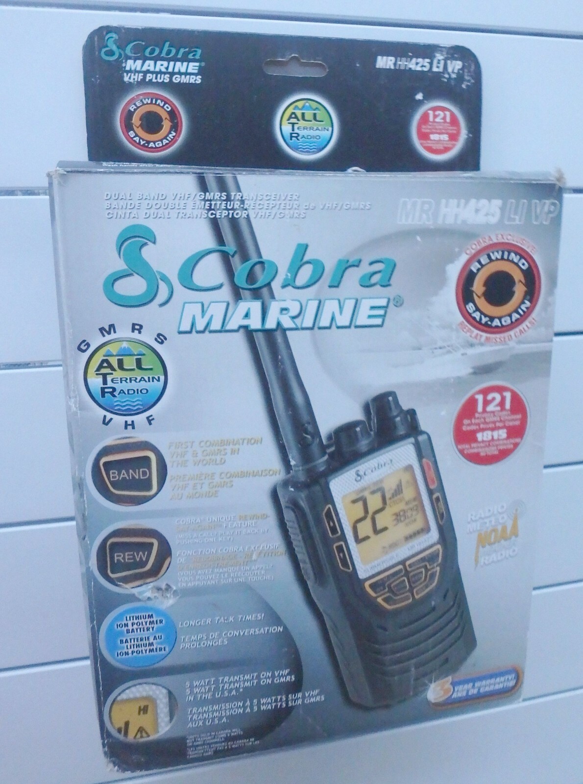 COBRA HH425 MARINE & GMRS & WEATHER Handheld 5 Watt Floating VHF Radioの