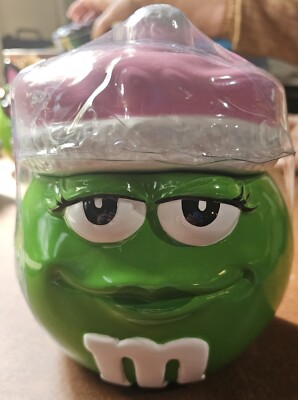 M&M s COLLECTIBLE CERAMIC CANDY COOKIE JAR CANISTER W/ LID Green Winter