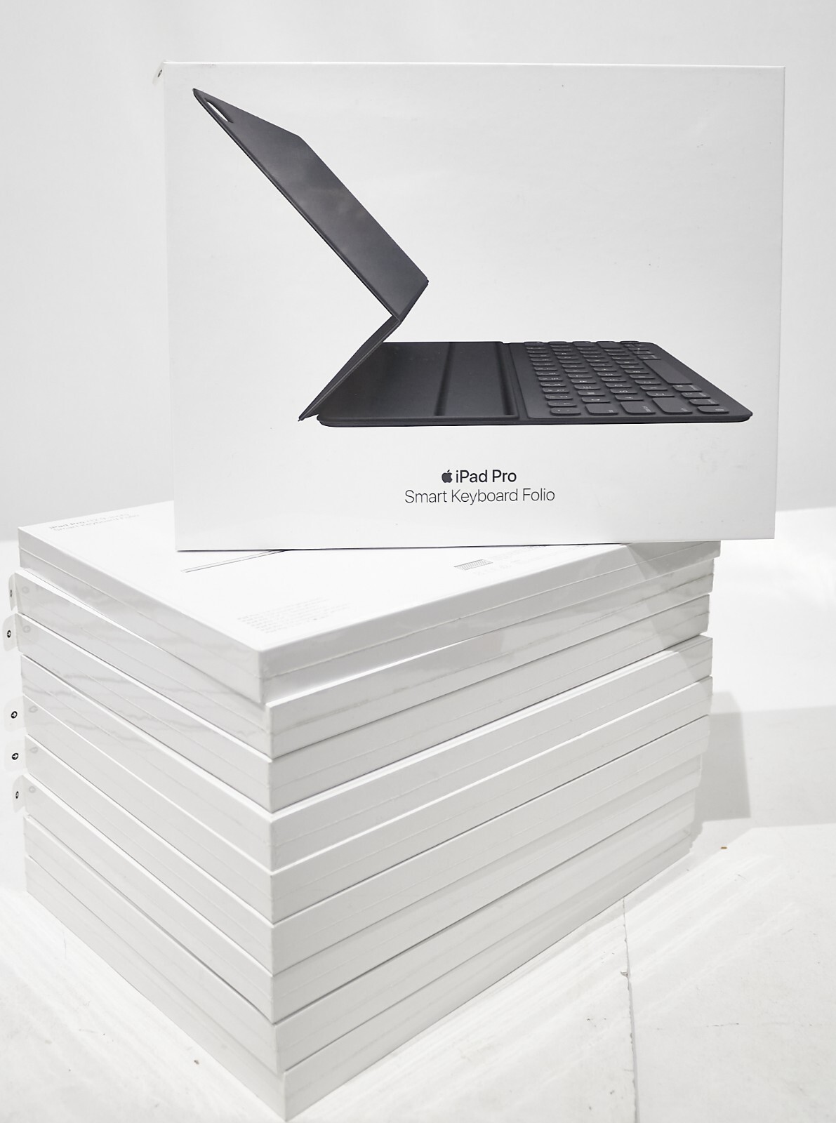 ✓ Apple Smart Keyboard for 12.9
