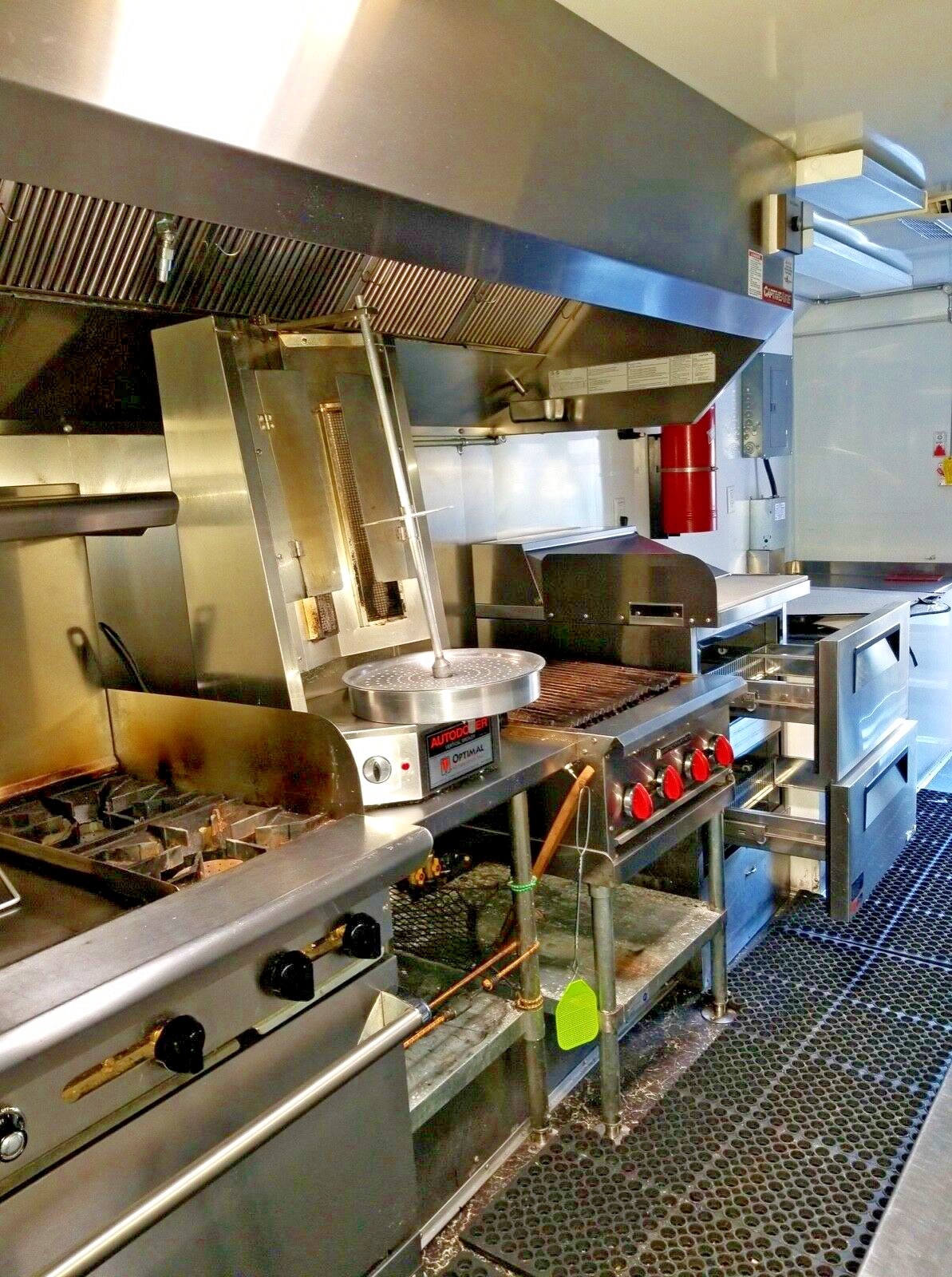 Food Truck New Build in 2017 Versatile Kitchen Setup Diesel Generator Built in