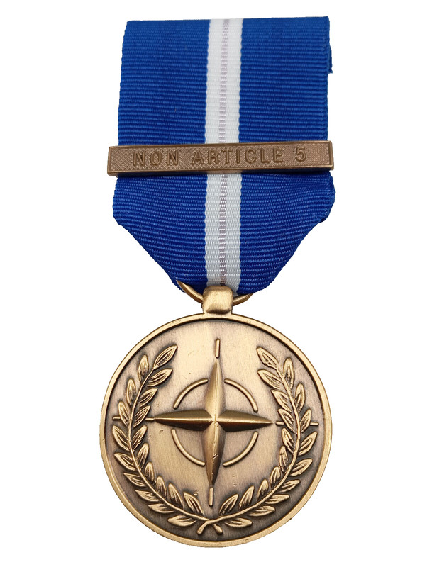 E24d*(Ref16283) MÃ©Daille Militaire Moderne Non Article 5 Otan Medal
