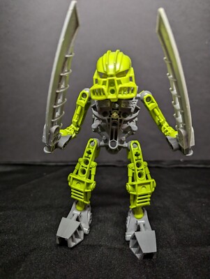 LEGO BIONICLE Matoran Tanma 8944 Complete (No Instructions + No Box ) 