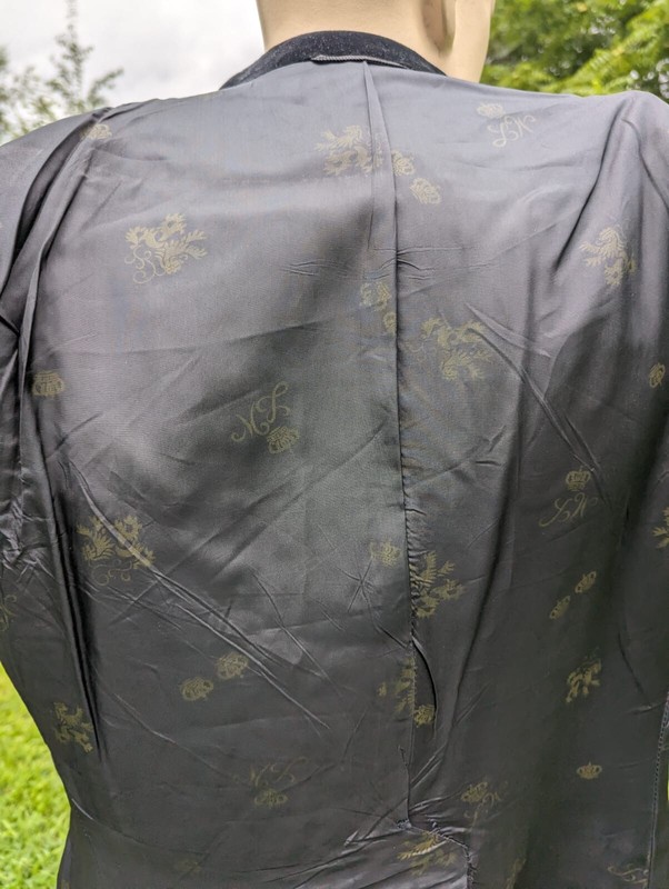 POSH VINTAGE 1970&rsquo;S BLACK CRUSHED VELVET SUIT JACKET BLAZER