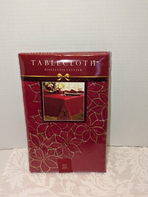 Poinsettia Cluster Tablecloth Bed Bath & Beyond Red/Gold 70 In Round