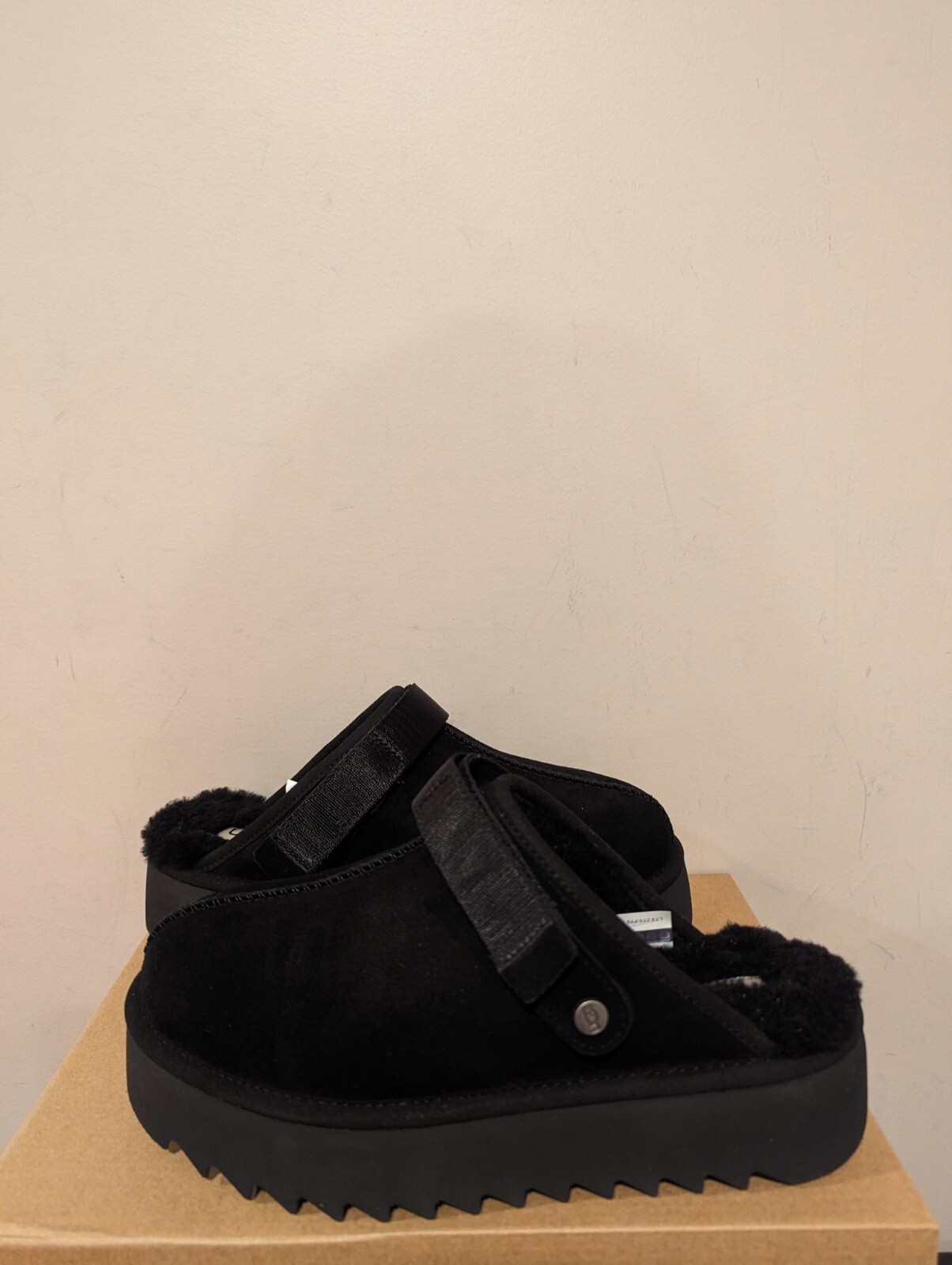 Ugg Australia Womens Lanah Clog Platform Slipper Size 9 NIB