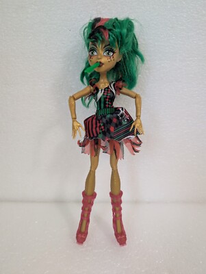 Monster High Freak Du Chic Jinafire Long Circus Ghouls Doll Fire Eater 2012 