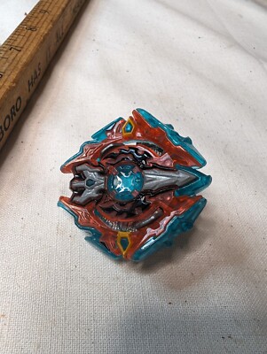 Beyblade Burst Evolution Switch Strike Xcalius X3