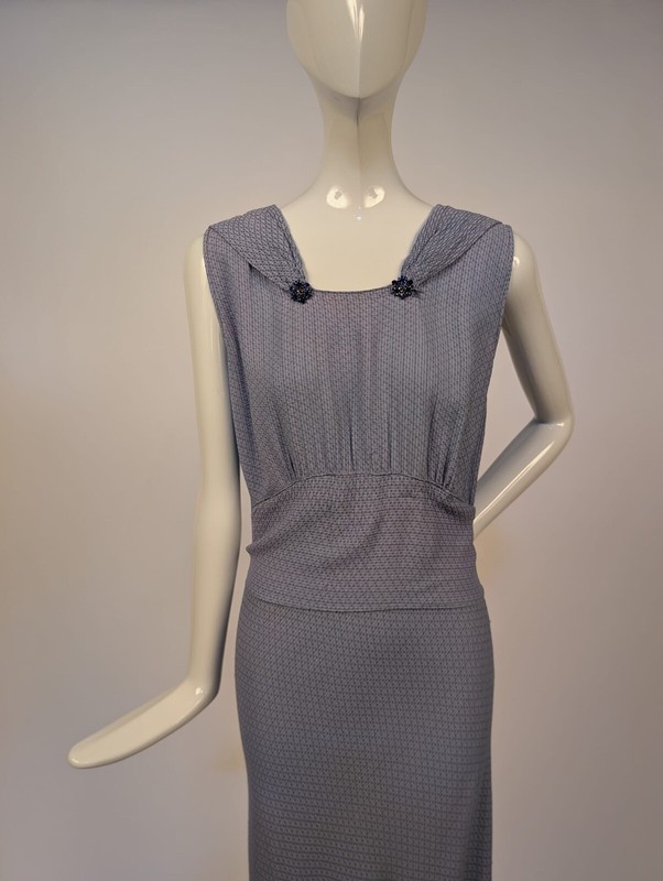 ART DECO 1930'S LONG TEXTURED CREPE DRESS W BLUE RHINESTONE BUTTON DETAIL |  eBay