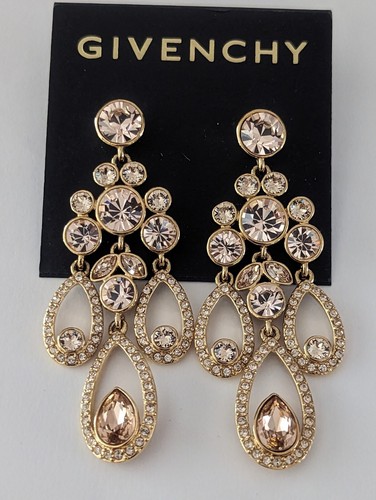 【送料&関税込】Givenchy Curve 30mm Earrings Curve earrings in metal in - silvery | Givenchy US