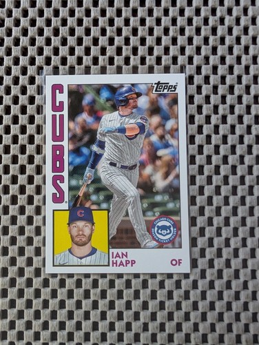 2024 Topps Chicago Cubs Season Ticket Holder Ian Happ Card