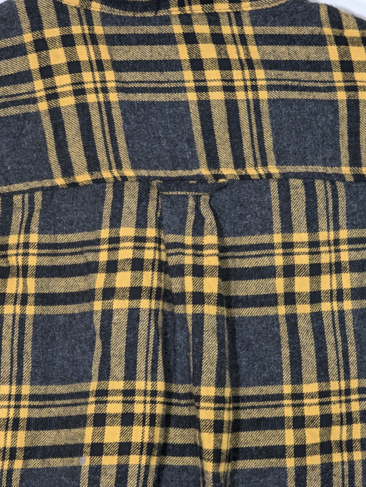 True Craft Men's Yellow Plaid Long Sleeve Button Up Flannel Shirt Size Medium