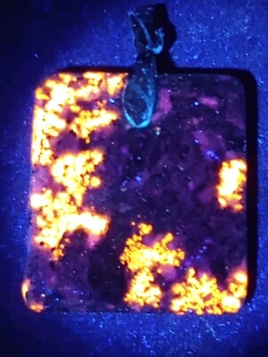 Yooperlite Stone Lake Superior Glowing Bright Rock Jewelry Pendant Square Shape 