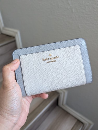 折りたたみ財布 [MATINKIM]vintage compact wallet in ivory Amazon.com: ノーブランド品 Matin Kim Vintage Compact Wallet