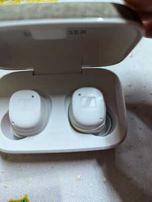 Sennheiser MOMENTUM True Wireless 3 - White - Right Earbud