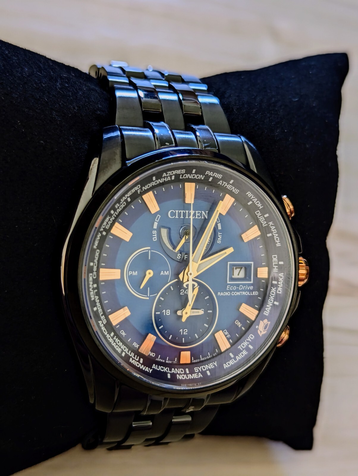 Pre-owned Citizen Blue Dial Sapphire Crystal Radio Controlled At9126-82l Men's Watch