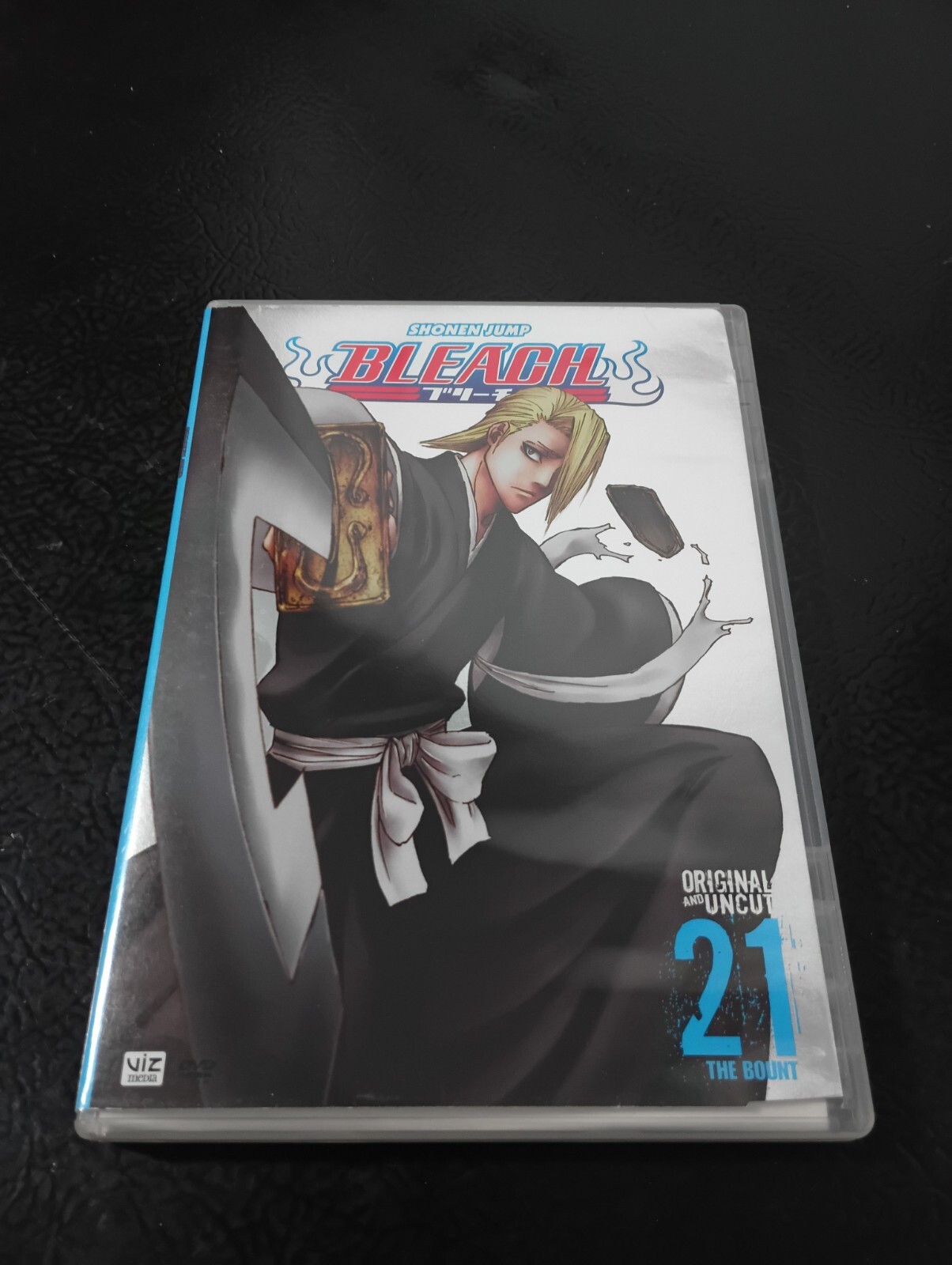 英語版　BLEACH 1-21 Amazon.com: Bleach Box Set (Vol. 1-21): 9781421526102: Tite