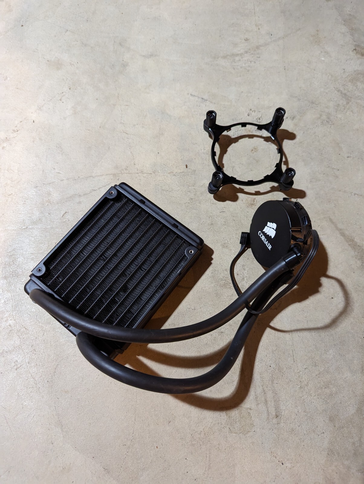 Corsair Hydro Series H50 High Performance Liquid CPU Cooler cooling