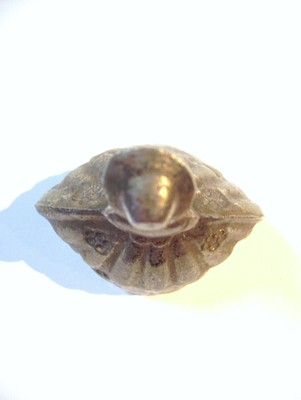 Southern Belle with Basket - 4 Inch Tall  Bell - Vintage - Good Condition