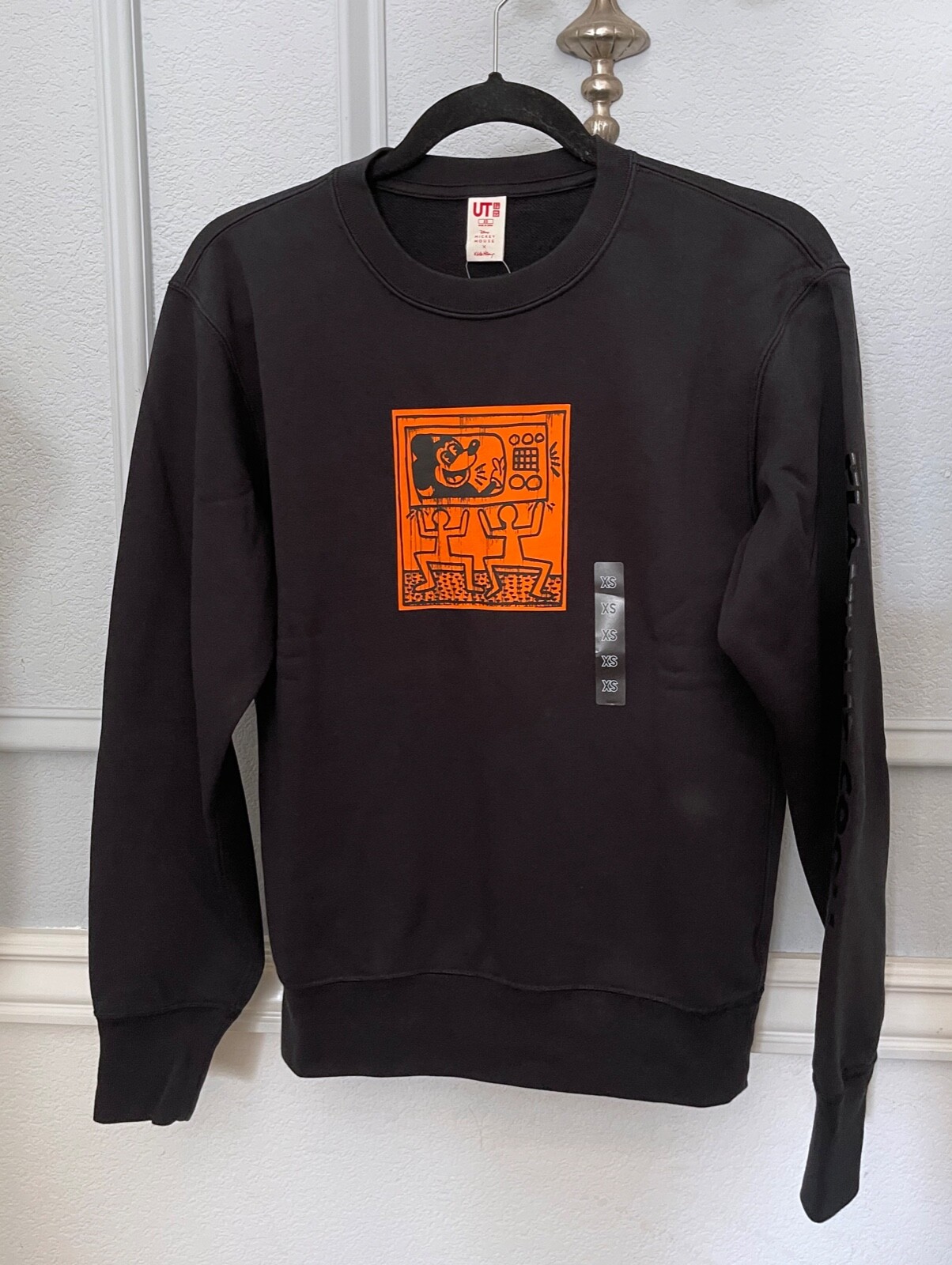 Uniqlo Mickey Mouse x Keith Haring Men's Long Sleeve Uniqlo Mickey Mouse x Keith Haring Men's Long Sleeve