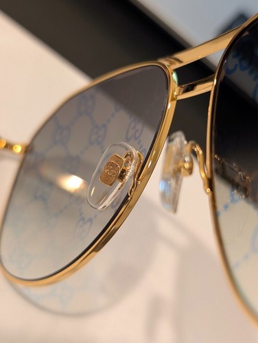 Pre-owned Gucci Sunglasses  Gg1220s 004 Xl Gold & Black/green W/ Gold Pattern Logo Lens