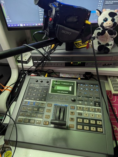 美品　Roland ビデオミキサー V-5 VIDEO CANVAS　ローランド Roland V-5 Video Mixer Video Canvas EDR VJ Equipment DVJ