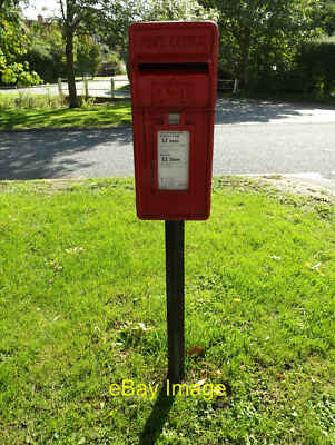 Photo 6x4 Low Road Postbox Debenham 3 c2015
