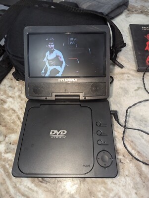 SYLVANIA SDVD7014 BLACK 7'' Portable DVD Player with Power Cord and case