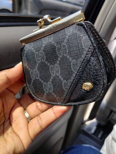 GUCCI ❤︎ Vintage ❤︎ coin case Rare Vintage Gucci Oversized Coin Purse Card Holder Small