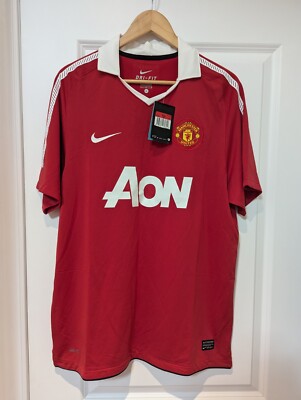 MANCHESTER UNITED 2010-2011 HOME FOOTBALL SHIRT SOCCER JERSEY NIKE Sz L NEW