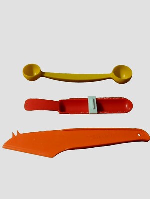Vtg TUPPERWARE Kitchen Gadgets-Melon Baller Cheese Slicer; Sliding Measuring Spn