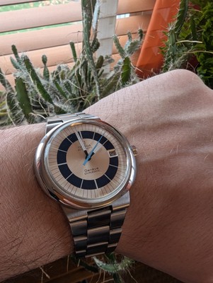 Vintage 34.5mm 1980's Men's HEUER Titanium 100M Quartz Watch Vintage 34.5mm 1980's Men's HEUER Titanium 100M Quartz Watch