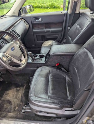 image 5 of interior