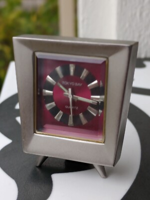 Tokyo Bay Mini TV Clock SILVER Luminous Hands Quartz 1.5''x1.5'' SAN FRANCISCO USA