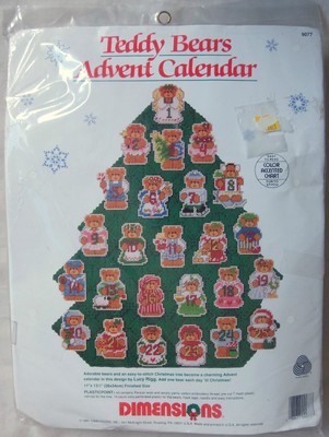 *  Dimensions Christmas Plastic Canvas Kit TEDDY BEARS ADVENT CALENDAR NIP