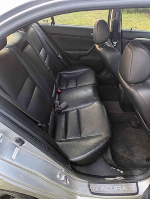 image 4 of interior