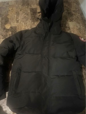 Canada Goose Macmillan Heritage Parka Size Large(Brand new Still In Package )