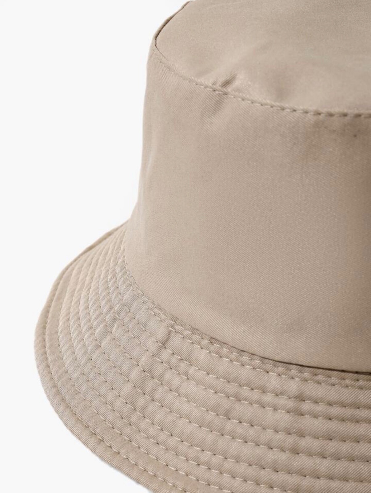 Plain reversible bucket hat