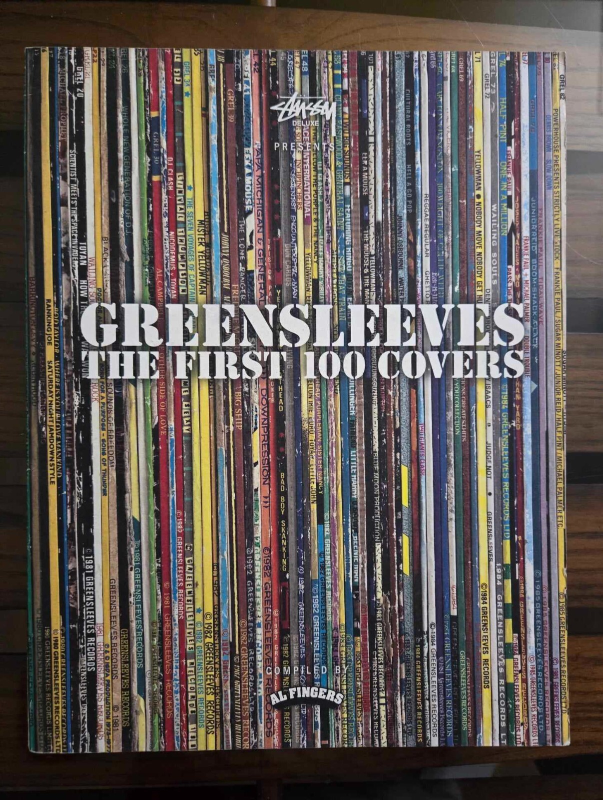 アート・デザイン・音楽 GREENSLEEVES THE FIRST 100 COVERS Greensleeves The First 100 Covers Book Stüssy Deluxe Al