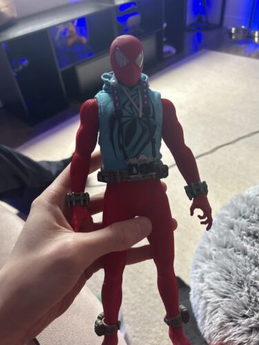 MAFEX No.121 AVENGERS ENDGAME IRON SPIDER Action Figure MAFEX No.121 AVENGERS ENDGAME IRON SPIDER Action Figure