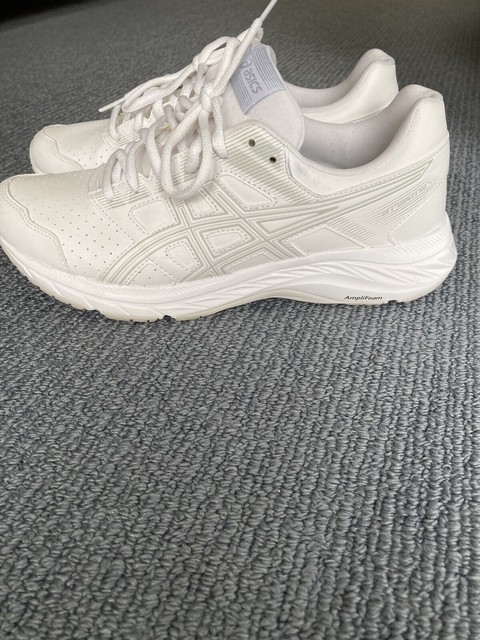 asics leather cross trainers