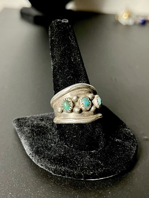 Three Stone Turquoise (925) Silver Ring