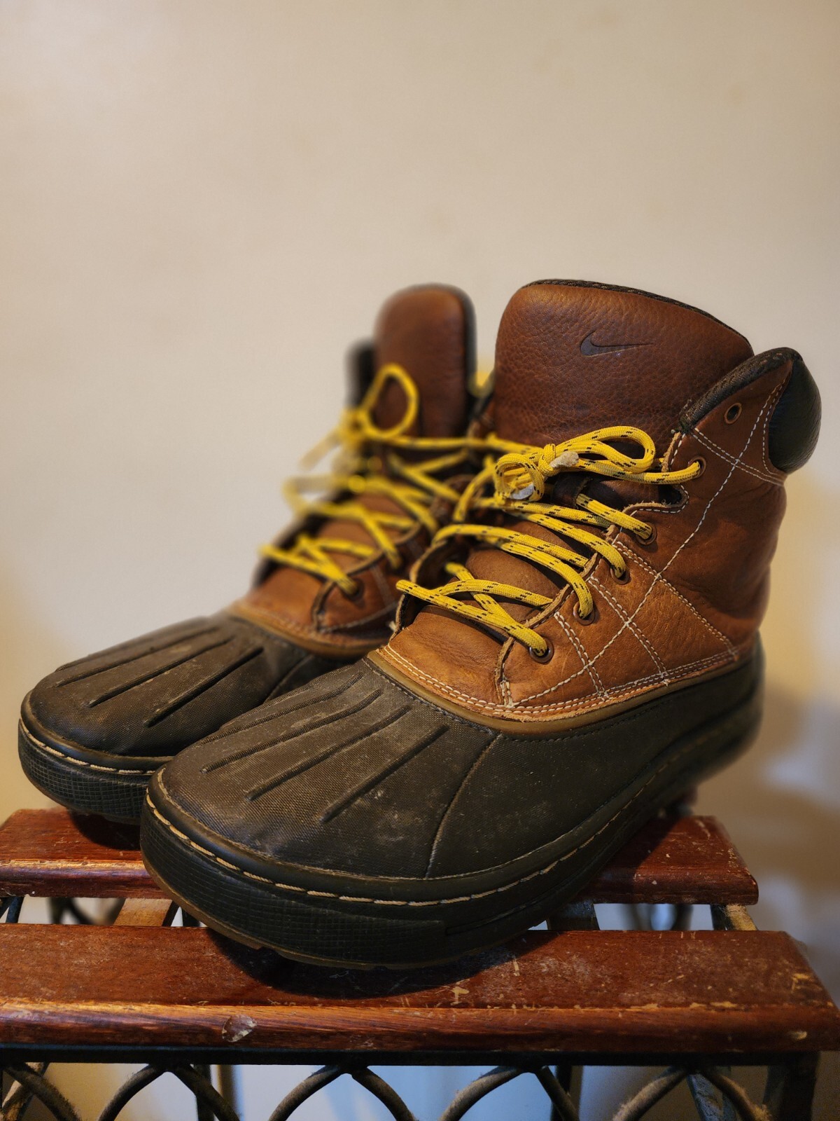 mens nike hiking boots