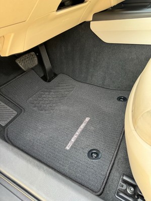 image 9 of interior
